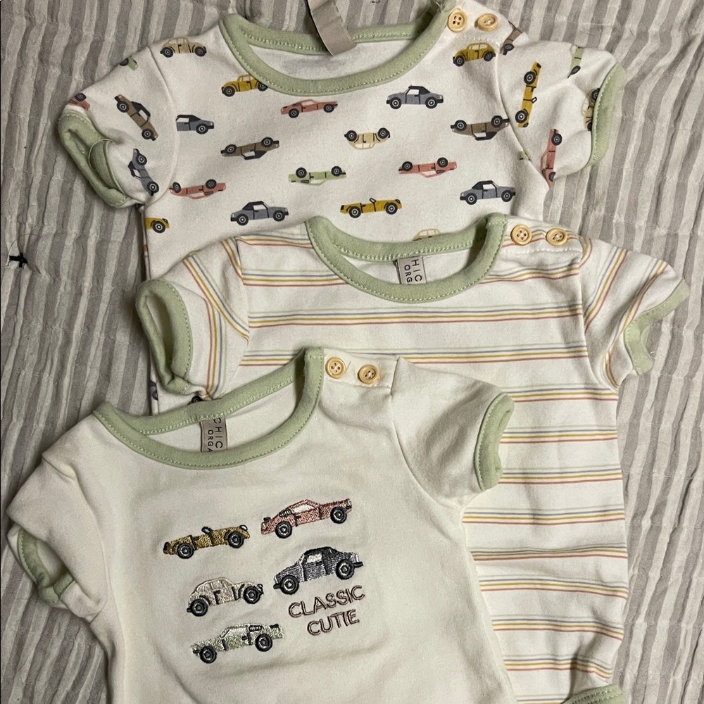Classic Cutie Baby Onesies Set of 3